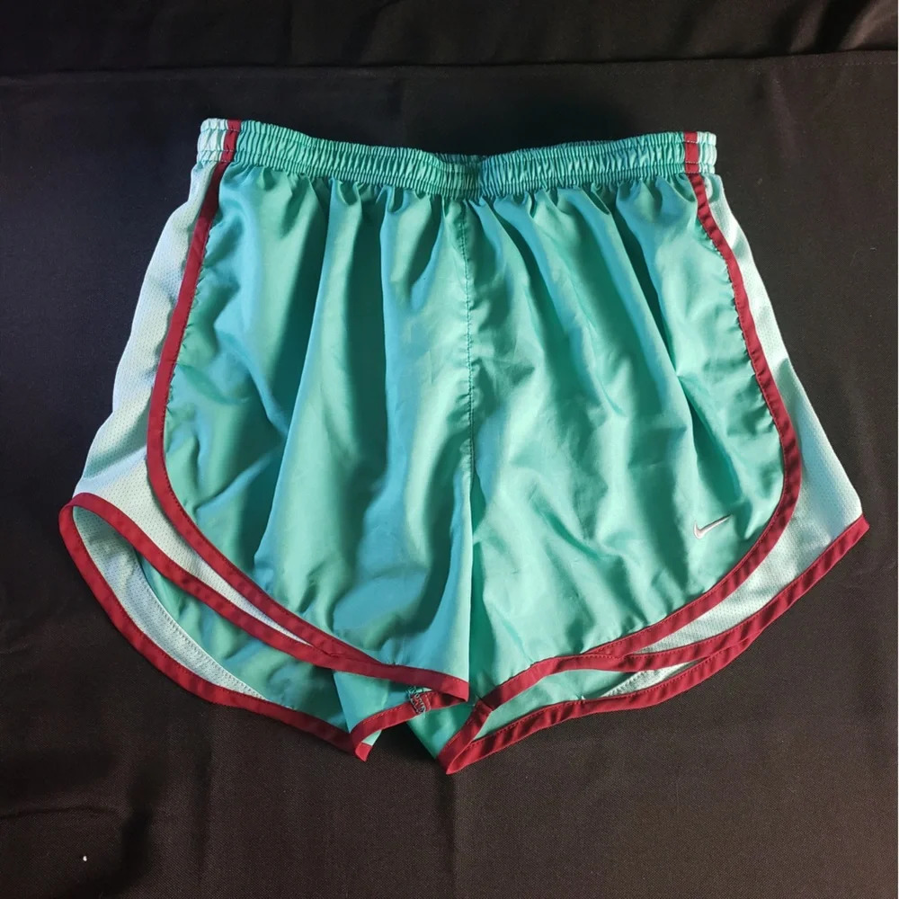 Nike Tempo‎ Running Shorts Women’s Small